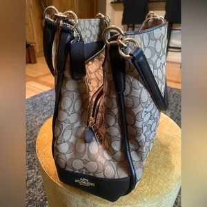 AUTHENTIC TAN BROWN COACH SIGNATURE PHOEBE CARRYALL HANDBAG